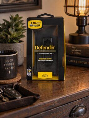 OtterBox Defender Series iPhone 11 Black Rugged Case with Belt Clip New in Box